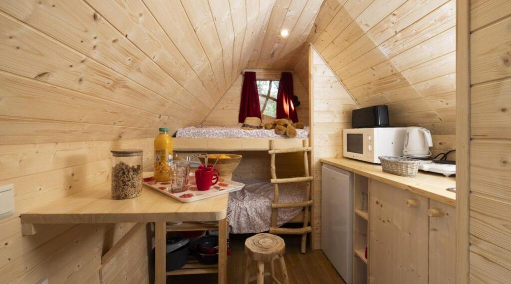 Camping Ushuaia Villages Au Bois Joli Andryes المظهر الخارجي الصورة