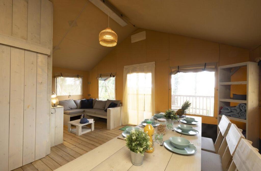 Camping Ushuaia Villages Au Bois Joli Andryes المظهر الخارجي الصورة
