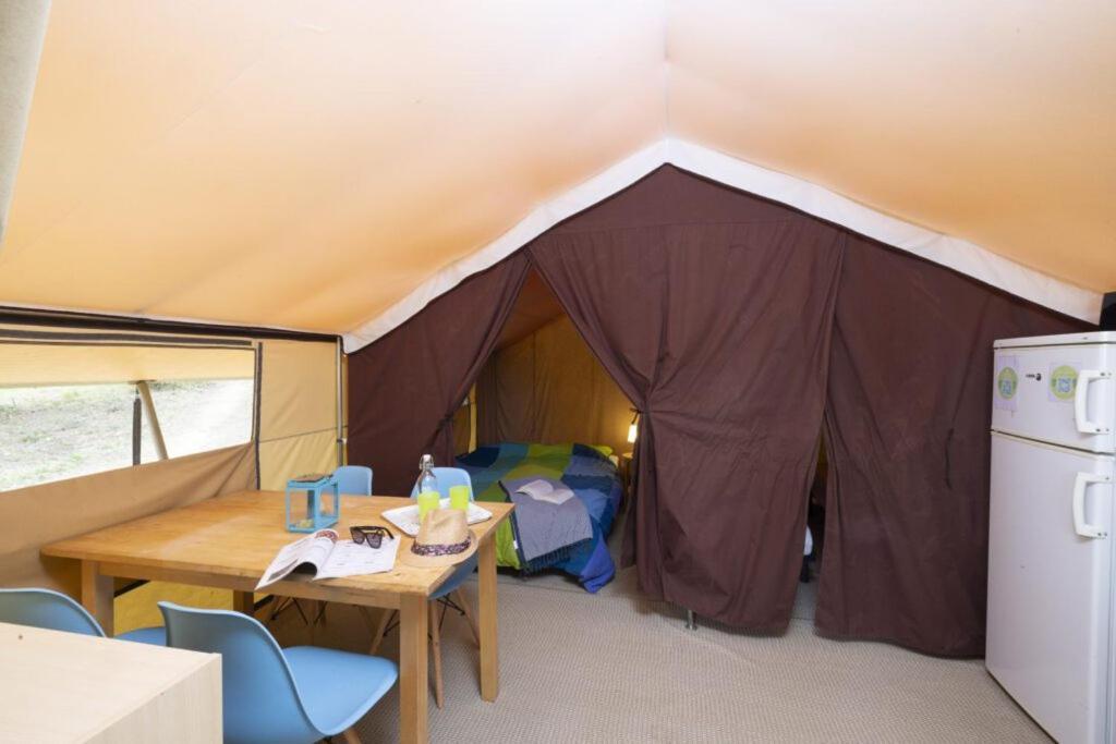 Camping Ushuaia Villages Au Bois Joli Andryes المظهر الخارجي الصورة